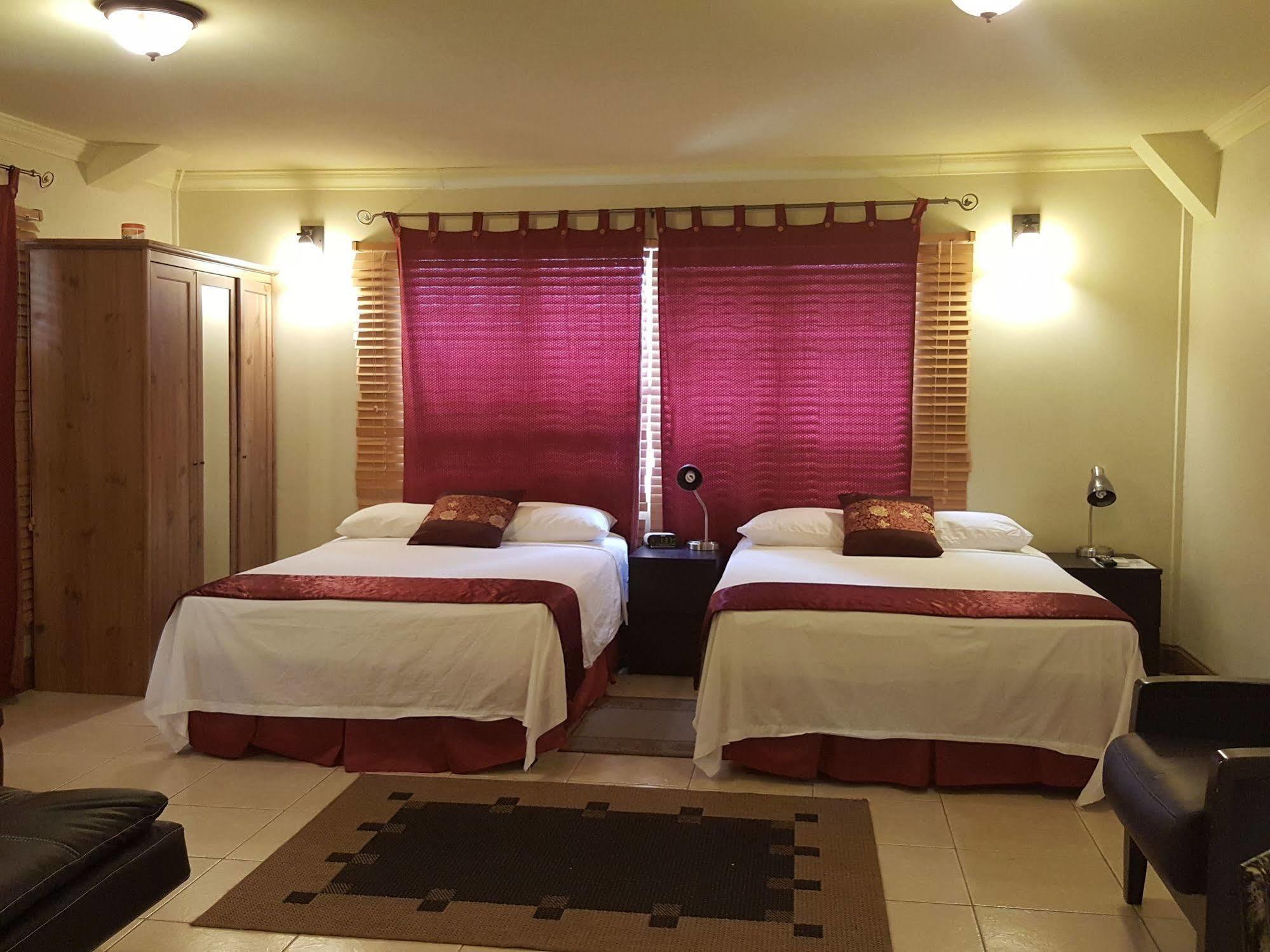Savannah Maison Guest House Port of Spain Extérieur photo