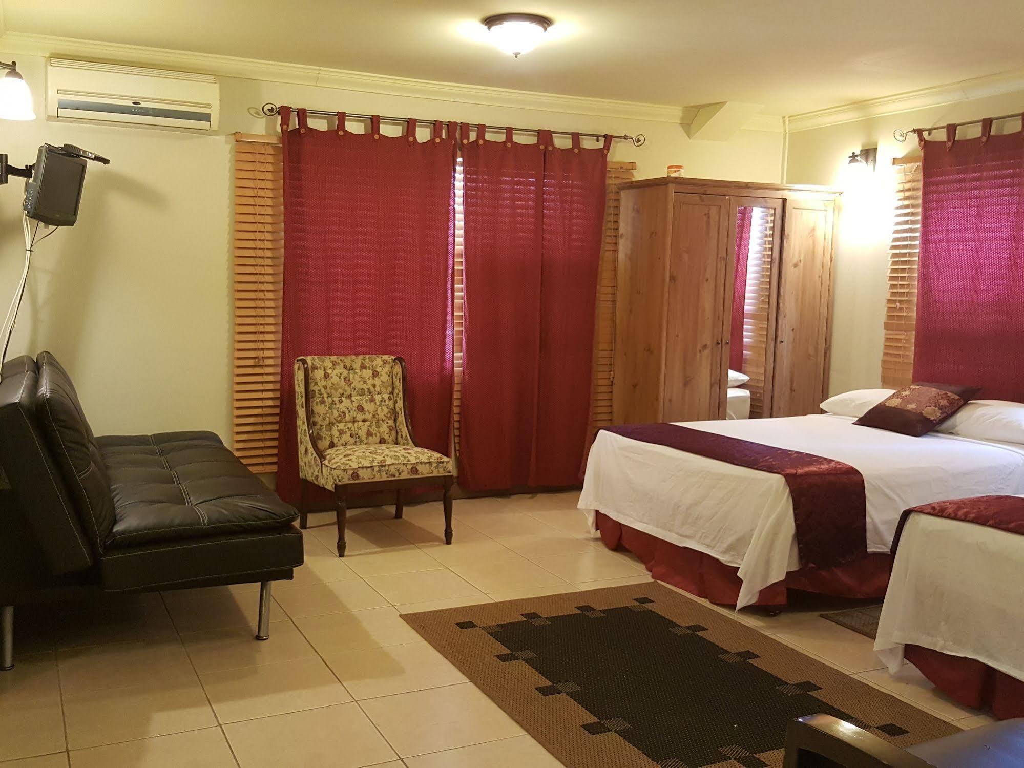 Savannah Maison Guest House Port of Spain Extérieur photo
